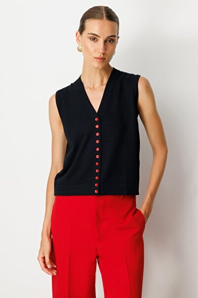 Onteks 65925 Vest Multi Button V-Neck