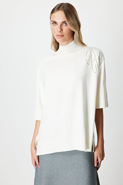 Onteks 65381 Sweater Half Sleeve One Shoulder with Chain