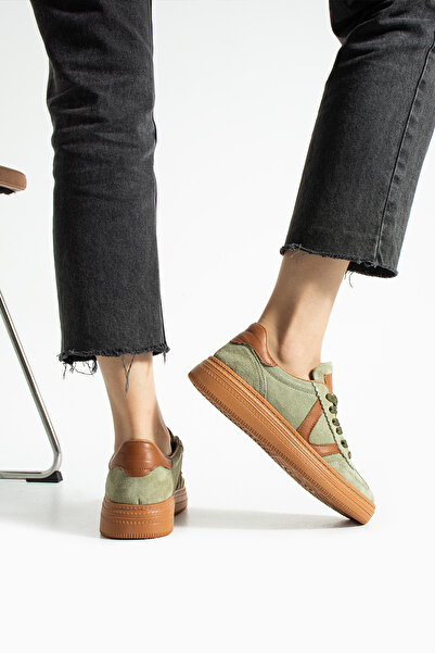 Getcho Ceesay Women's Green Suede Casual Shoes