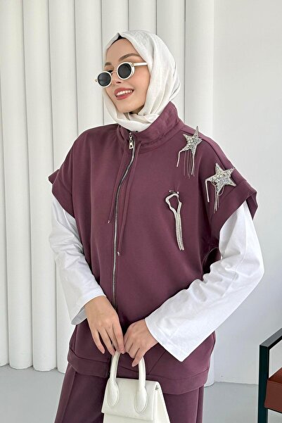 Modaensarbutik Kısa Kol Yıldız Aksesuarlı Bomber Yelek-BORDO