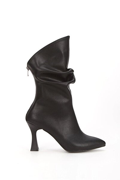 DARUGA Kadın İnce Topuklu Büzgü Detaylı Sivri Burunlu Şık Bot