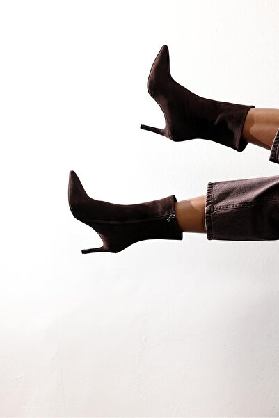 5in1Canpolat Brown Suede Pointed Toe Heeled Boots 24374-1