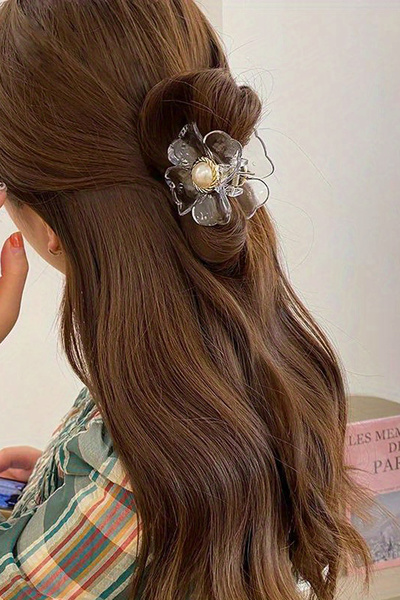 AURRARİ Transparent Pearl Flower Clasp Buckle