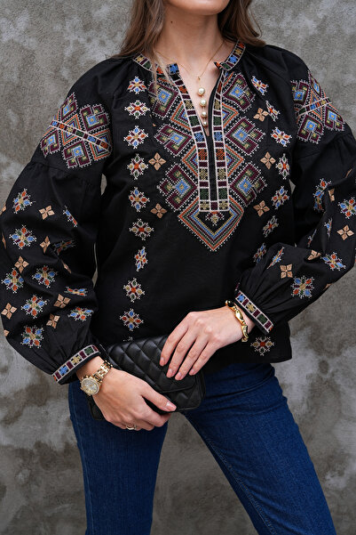 FancyWorld Bluză din bumbac brodat cu model etnic cu decolteu în V