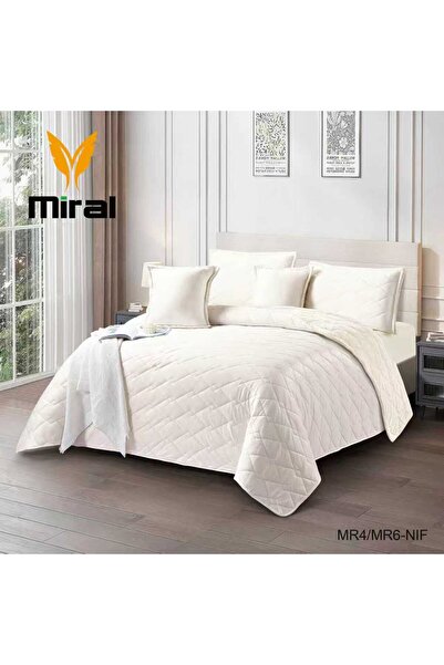 Moon Mira velvet bedspread, single and a half size, from Qasr Al-Arayes, 4 pieces