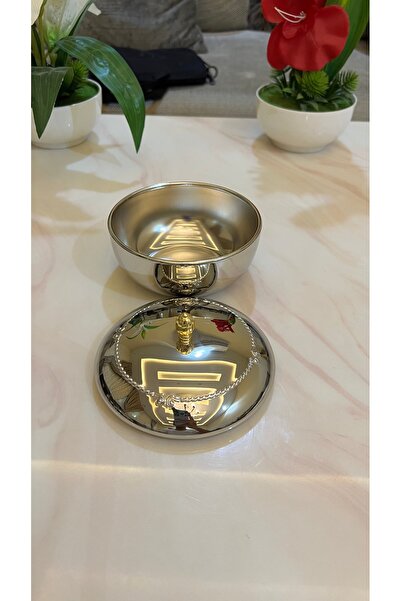 Palaces Large single dates - 2 pieces