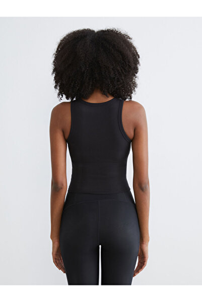 LC Waikiki Esvab Giyim'den Şık Tercihler | Bisiklet Yaka Kadın Sporcu Atleti