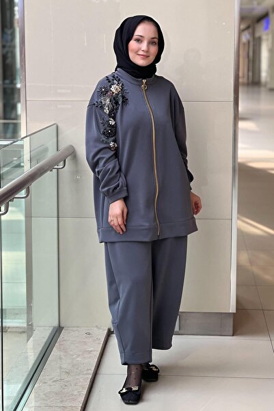 Ghisa Modal Tunic Pants Set with Floral Bead Stone Embroidery on the Shoulder