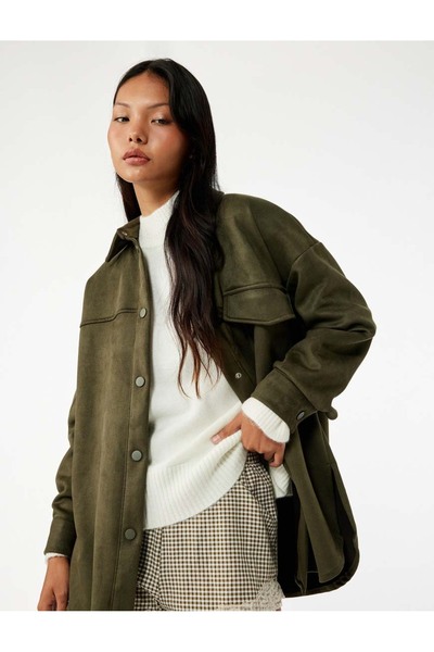 Koton Κλασικό πουκάμισο με λεπτομέρεια τσέπης με κολάρο, με κουμπιά, σε εμφάν...