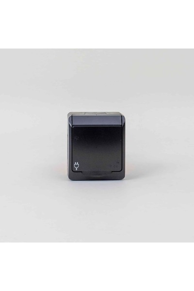 Hermes Simple black socket with cover HERMES, 16A/250, IP44 / ELPL-0324-09