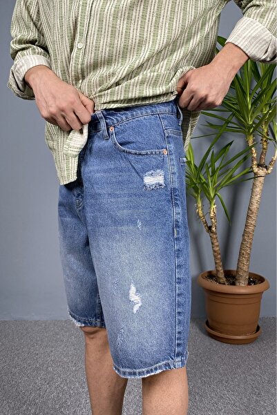 Alışveriş Sokağı Ripped Detailed Denim Shorts