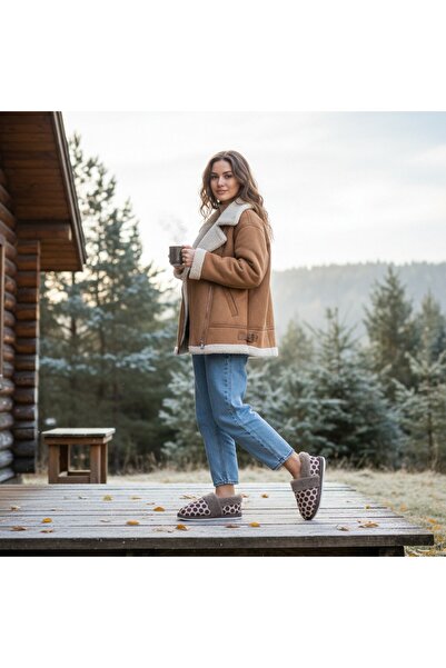 OEM Fluffy and warm slippers for women, for indoors or short trips outside, L605