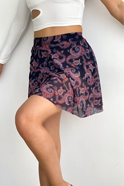 Alışveriş Sokağı Mini fustă cu imprimeu cu pantaloni scurți