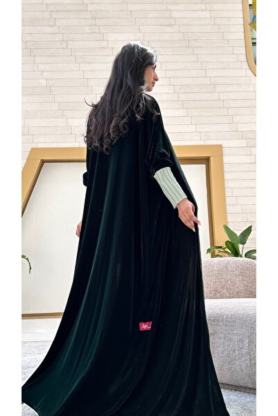 AYA MWT527 - Olive-colored abaya with stretch sleeves