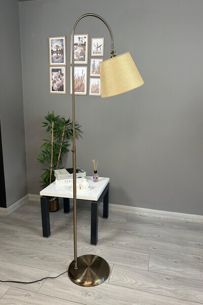 Bamyum Cotella Kumaş Dokulu Kum Bej Eskitme Gövde Lambader Modern Dekoratif Metal Zemin Lambası