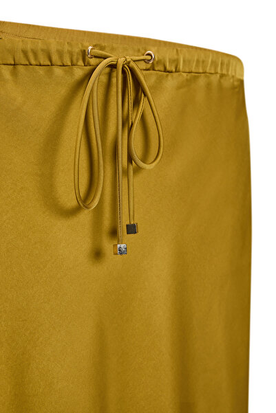 Exquise Satin Surface Lace-Up Regular Woven Midi Skirt