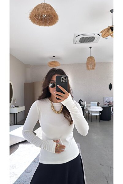 Buket Teke Bluză ecru cu guler rotund degete