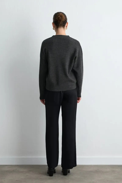 Gusto V-Neck Knitwear Wool Cardigan - Smoked