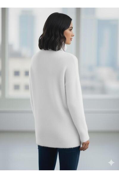 Afri White/Ecru Oversized Long Throat Feather Textured Soft Knitwear Sweater