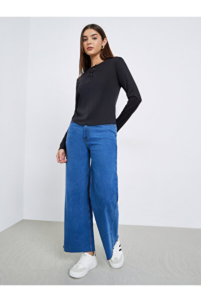 Styli Black Bow Embellished Textured T-Shirt