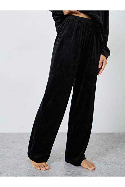 Styli Velvet Look Hooded Top and Pyjama Set