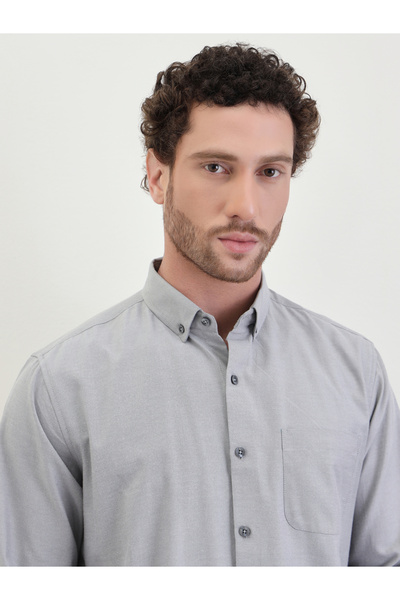 Styli Solid Oxford Regular Fit Spread Collar Shirt