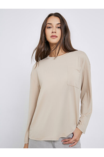 Styli Solid Front Pocket Oversize T-Shirt