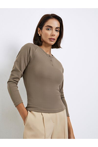 Styli Brown Ribbed Henley Neck T-Shirt