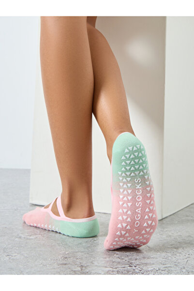 Styli Ombre Cross Over Straps Silicon Pad Base No Show Yoga Socks