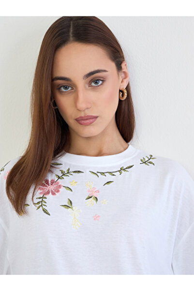Styli White Embroidered Floral Oversized T-Shirt