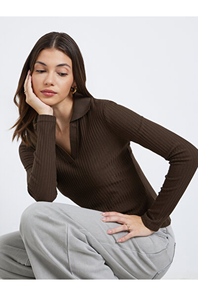 Styli Brown Textured Knit Top with Open Collar