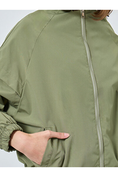 Styli Olive Green Regular Fit Lightweight Jacket
