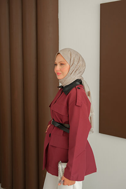 LOCCO Women's Short Jacket with Leather Belt at the Collar Burgundy
