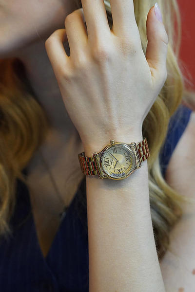 FERRO FL21478AWT-B4 Quartz Çelik Altın Rengi 32 mm Kadın Kol Saati