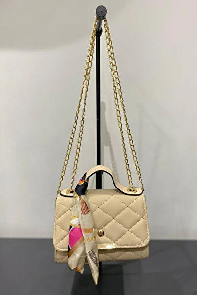 Tesettür Diyarı Τσάντα με καπιτονέ επένδυση και λουράκι αλυσίδας- Μπεζ