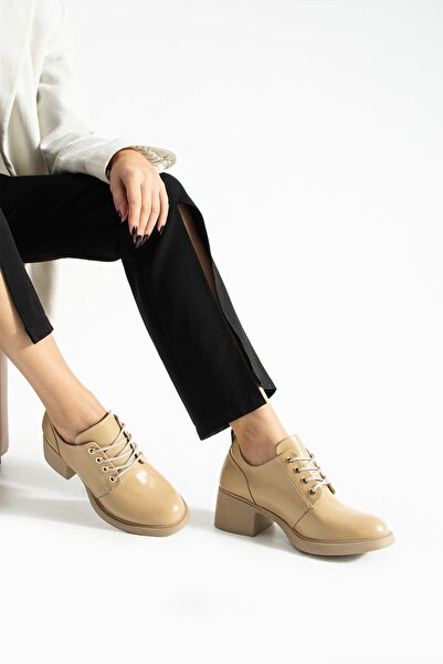 tivana Women's Lace-Up High Sole Heeled Shoes Diva - Beige
