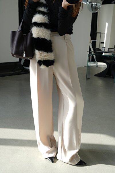 Özge Özgenç High Waist Basic Trousers