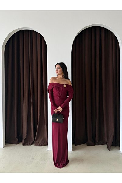 mafdress Women's Burgundy Accessory Detail Madonna Collar Long Evening Dress