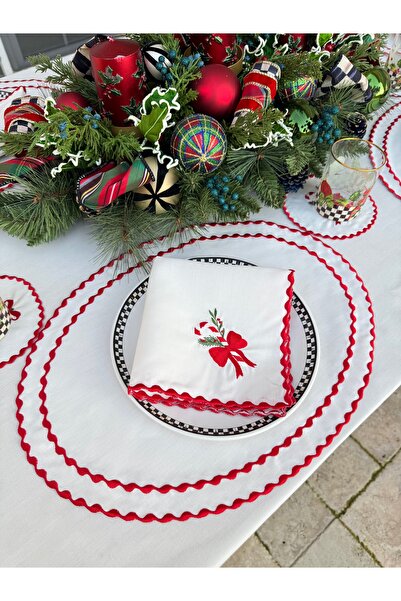 Matis Home Line Holly Jolly Candy Set