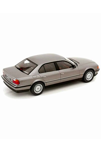 KK Scale BMW 740i E38 (1994) 1:18 Model