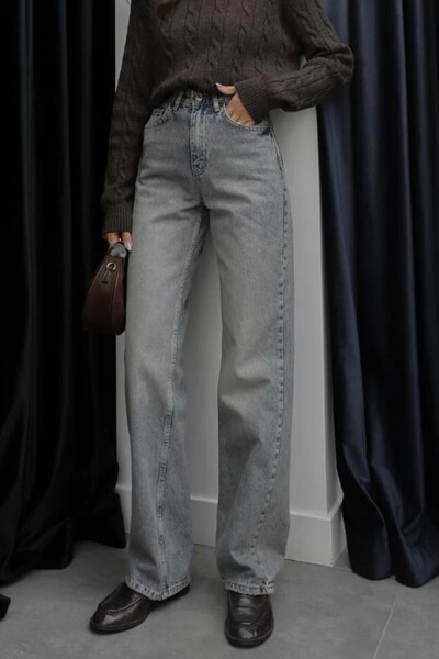 Suziş Pantaloni de blugi albastru mediu, drepti, spălați Utc001