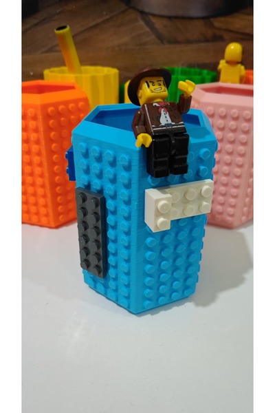 END Design حامل أقلام متوافق مع البلوك |   منظم مكتبي ممتع مصمم باستخدام قطع البناء المعيارية