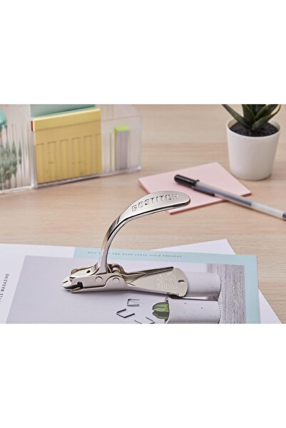 Bostitch Heavy-Duty Staple Remover for Cardboard, Nickel-Plated Chrome Finish (5.25 x 2 x 3.5)