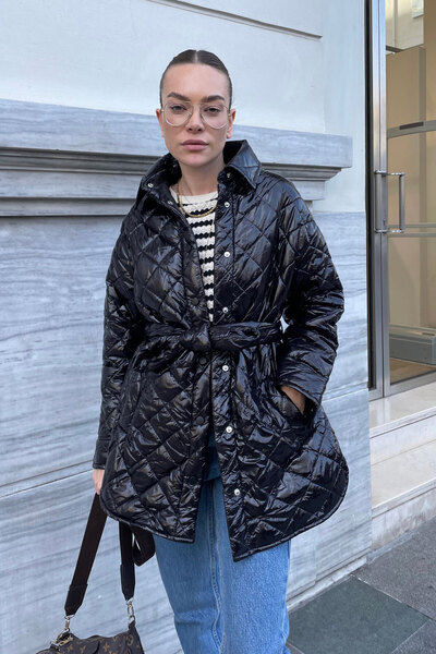 MAGARDE Palton cu detaliu curea matlasată - NEGRU