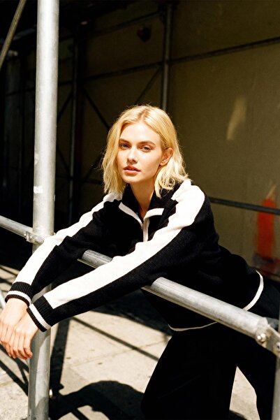 Rays Pulover de damă cu fermoar și guler cu detaliu pe umăr negru 2233