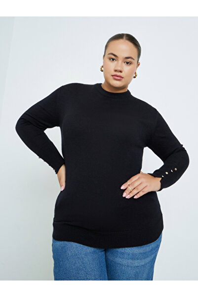 Styli Plus Size Black Button-Detail Sweater