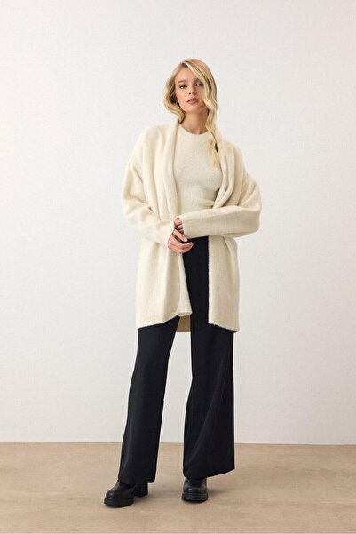 MİR Piedra Women Shawl Collar Oversized Comfortable Fit Soft Texture Bearded Cardigan