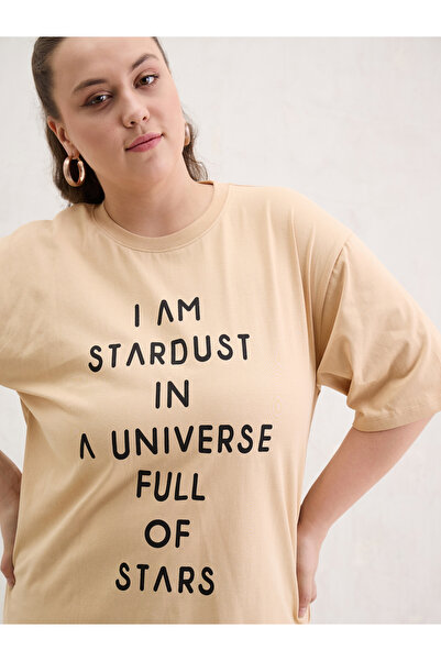 Sassafras By Styli Plus Size Beige Slogan Print T-Shirt