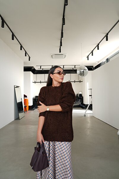 Özge Özgenç Crew Neck Oversized Boucle Knitwear