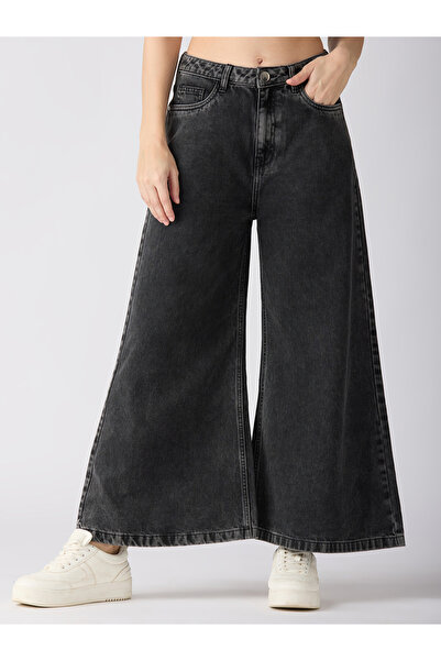 Globus By Styli Charcoal Cotton Mid-Rise Flared Jeans